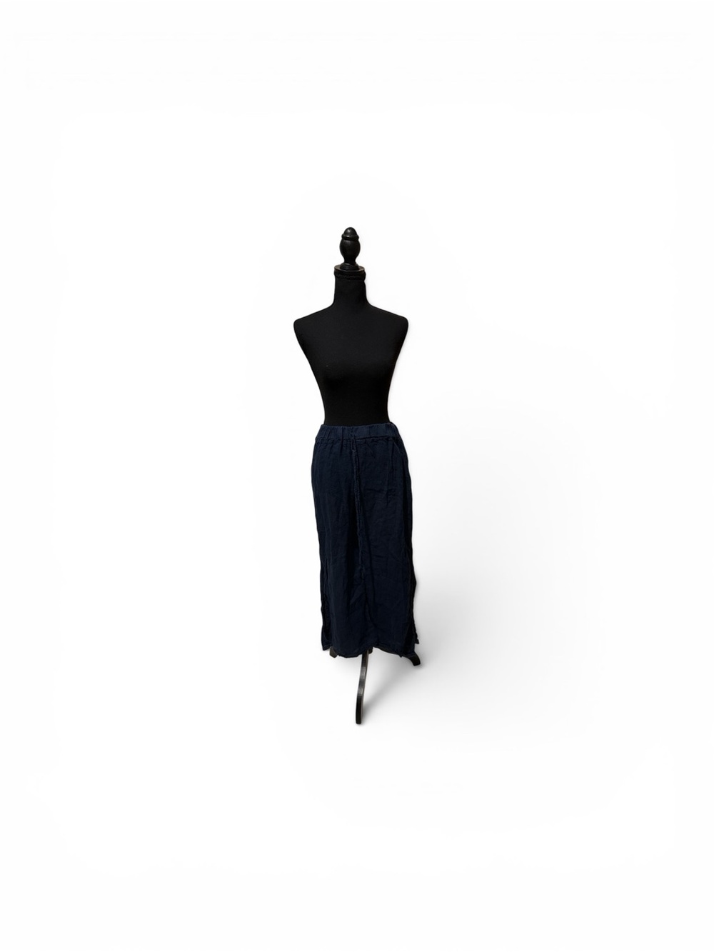 mahina Navy Wide-Leg Midi Pants with Relaxed Fit